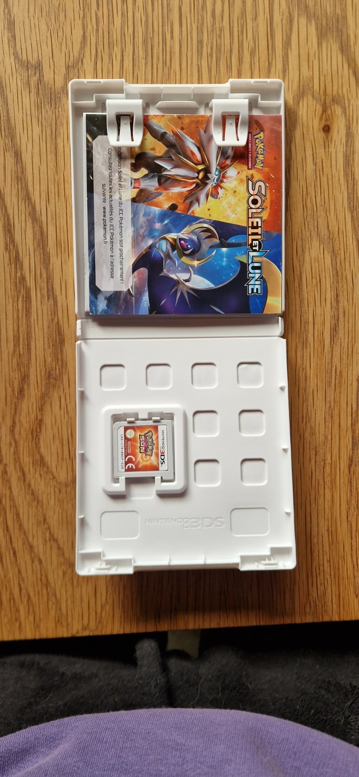 Nintendo 3DS Handheld System – Aqua Blue + Pokémon Sun (Fr Box)