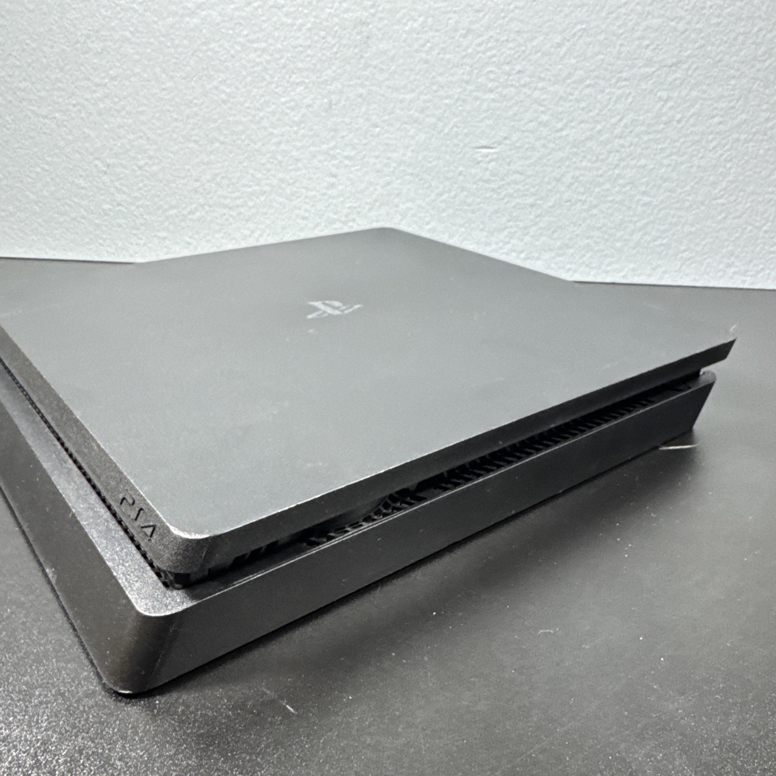 PlayStation 4 Slim 500 GB Black (Japan Model) CUH 2100A w/ Controller