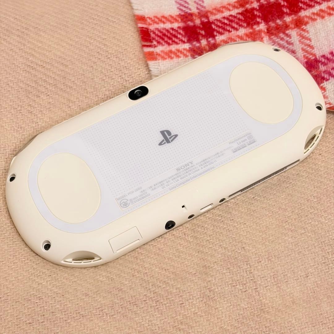 Excellent SONY PS Vita PCH-2000 Console White Tested