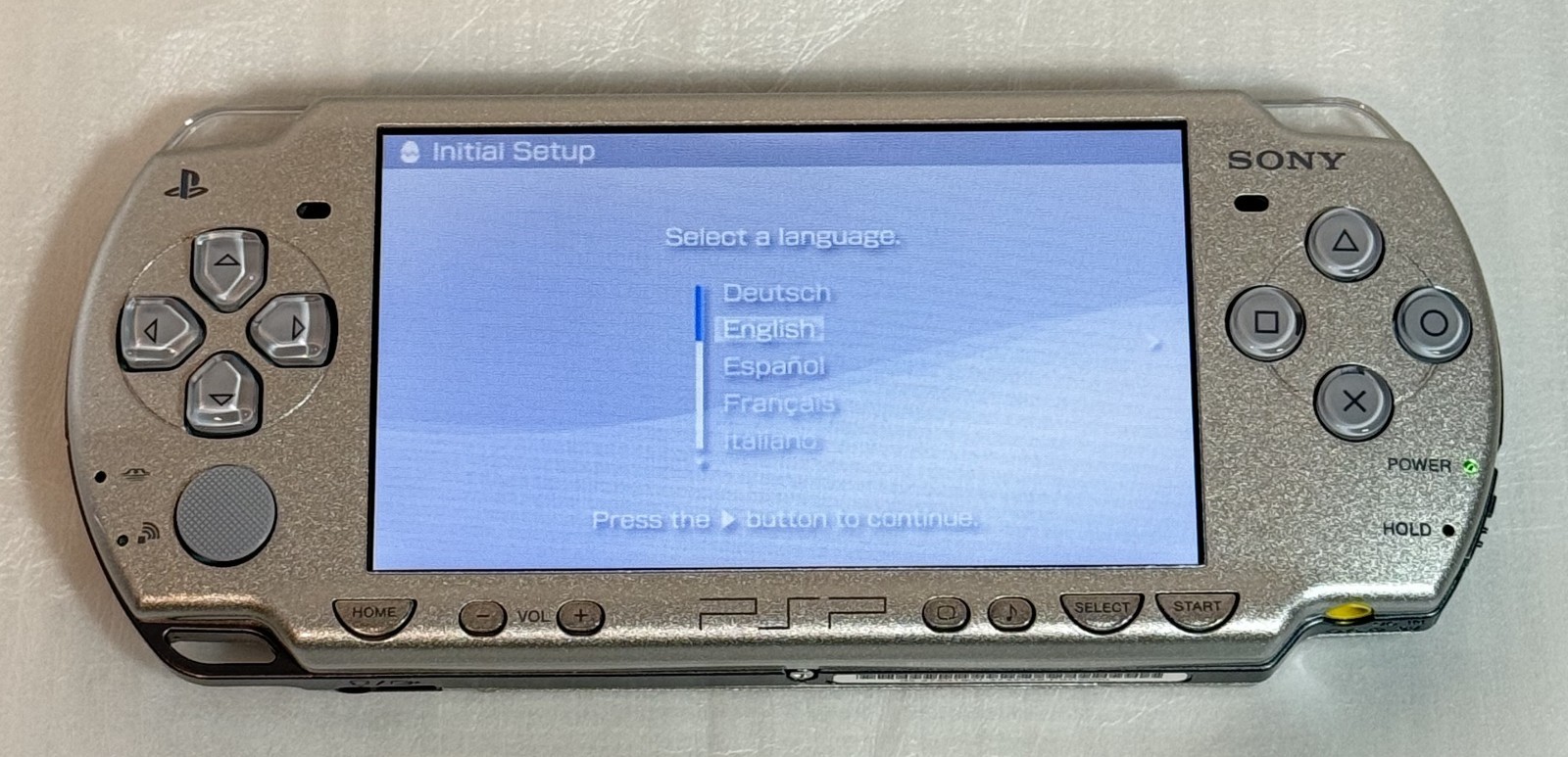 Sony PSP-2000 PSP 2000 Console Ice Silver in box Region free – Open box unused