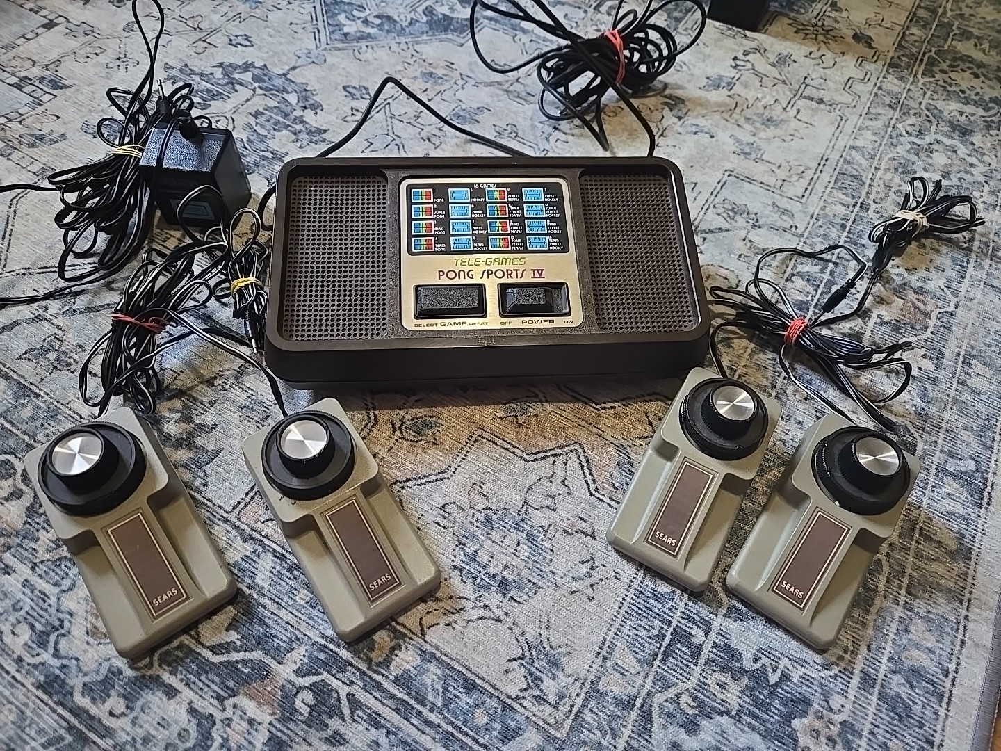 Vintage Sears Pong Sports IV 1977 Video Game System 4 Controllers