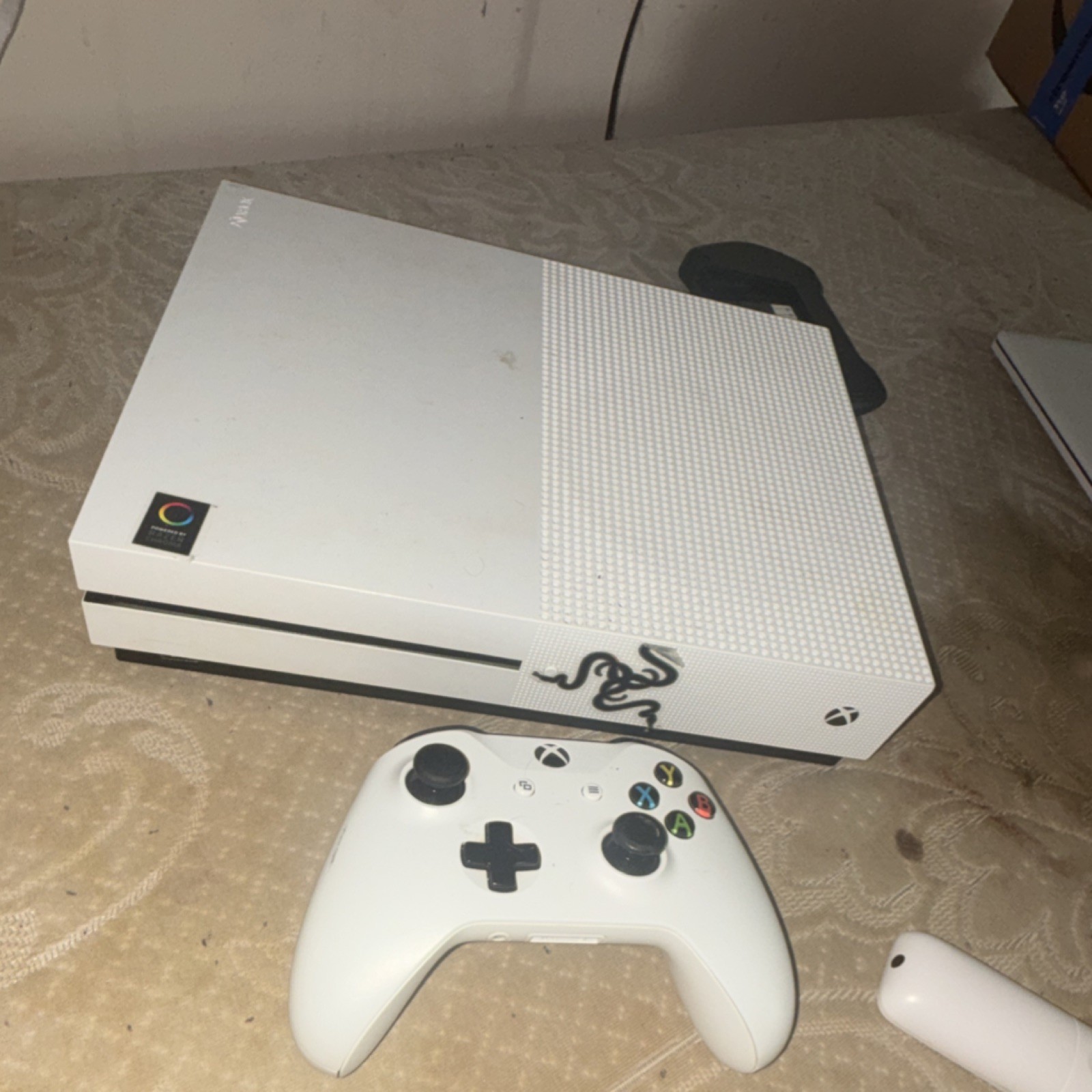 Microsoft Xbox One S 1TB White Console w/ White Wireless Controller 4K UHD