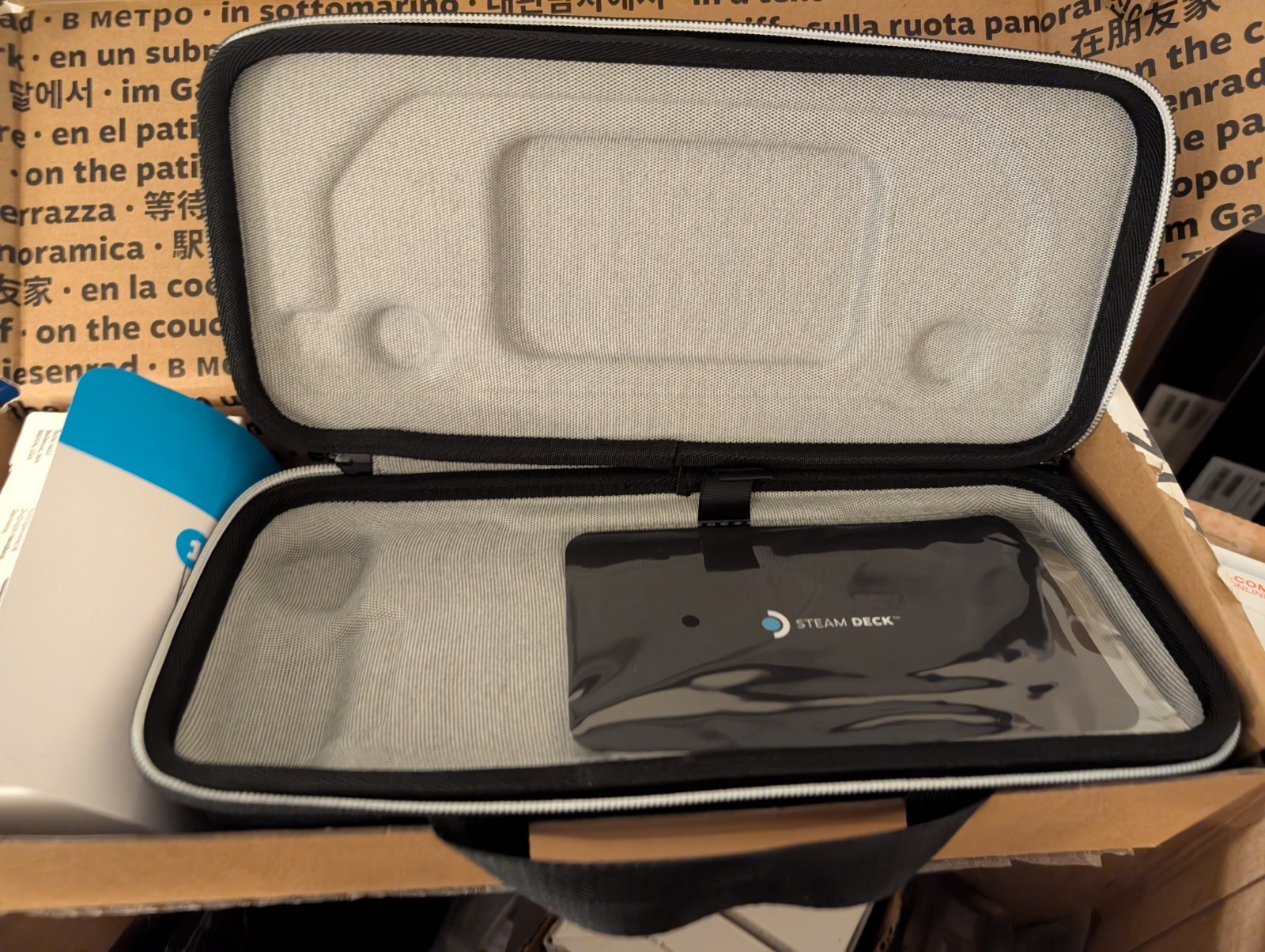 Valve Steam Deck 512GB LCD Launch Version With Case, Charger, And Dock