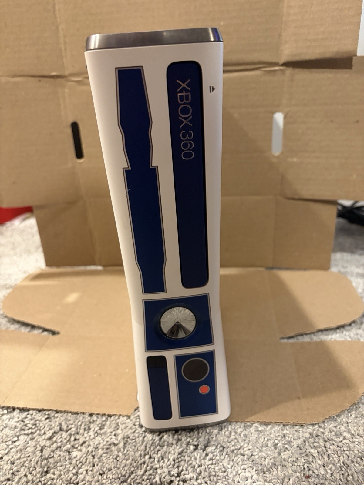 Microsoft Xbox 360 Slim S (320GB) Star Wars Limited Edition R2-D2 Console
