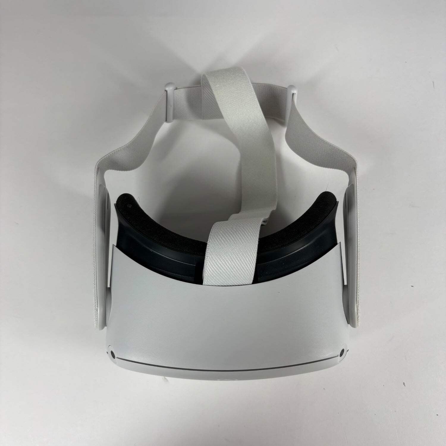 Meta Quest 2 128GB Standalone All-in-One VR Headset KW49CM