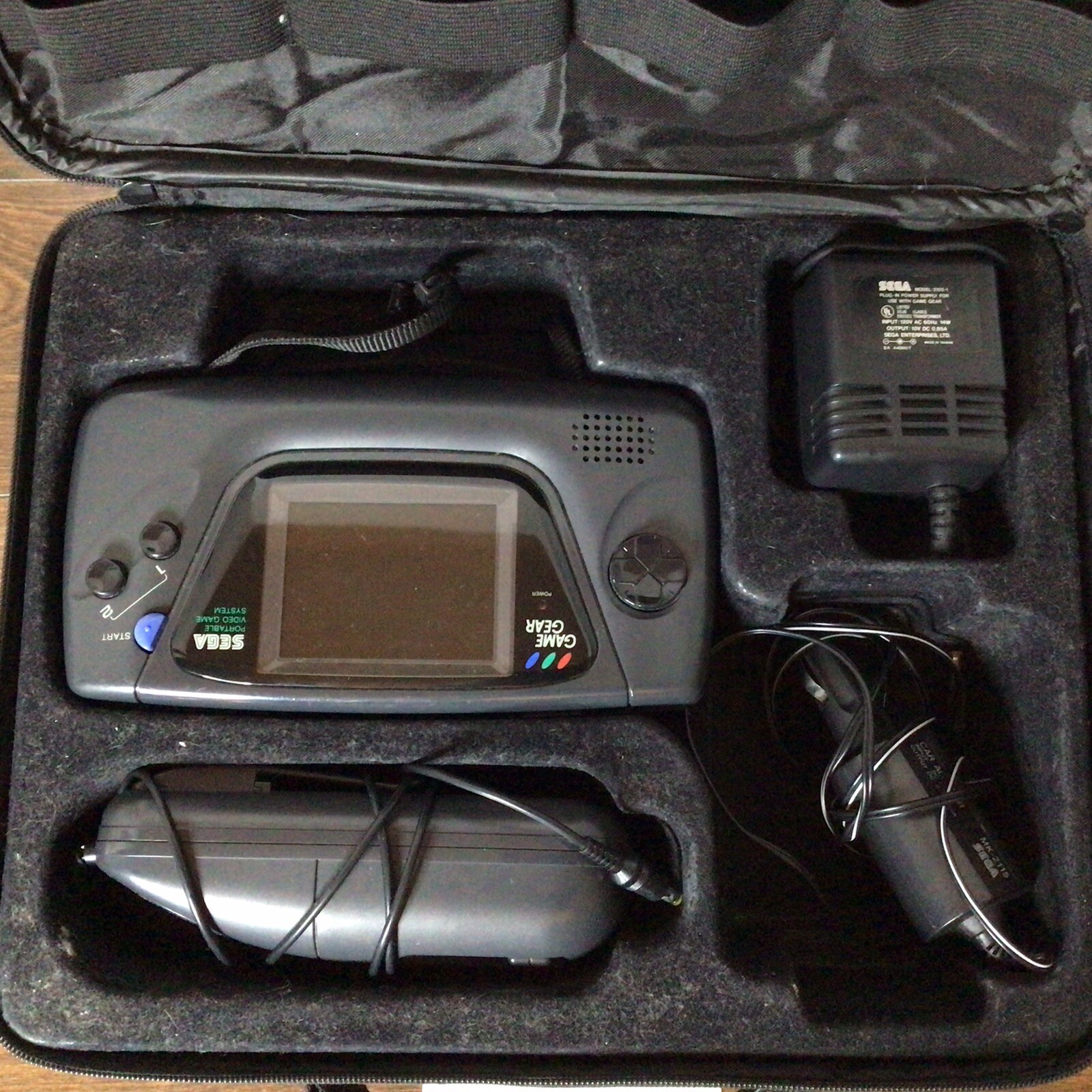 Sega Game Gear Bundle – Sonic 2, Travel Case, Power Supply, Battery Pack – Works