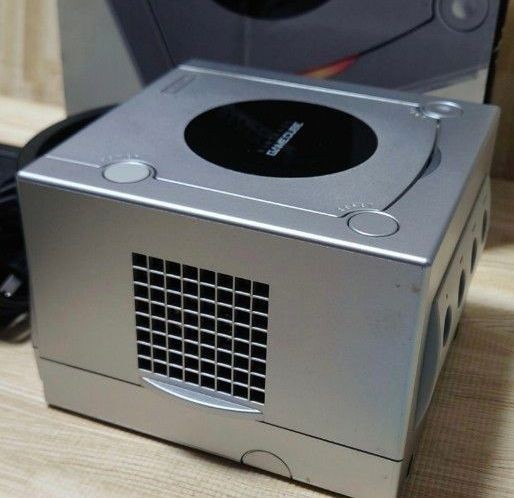 Nintendo GameCube Silver DOL-001 Console Complete Boxed Japan Working