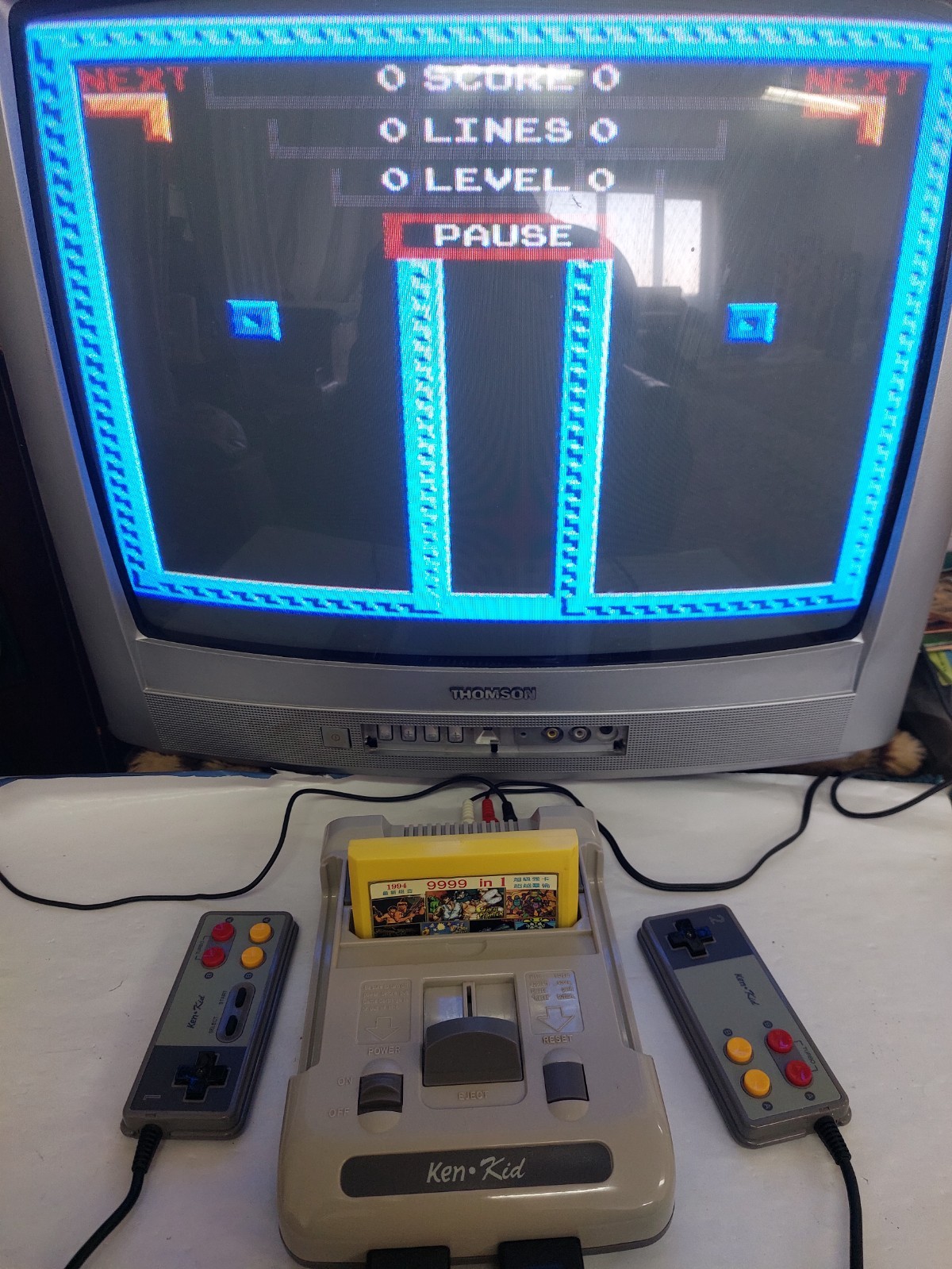 Kenga ken kid video game console from 90’s excellent condition + box, games