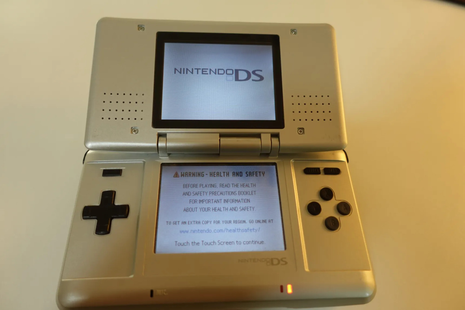 Nintendo DS Silver Handheld System – Great Condition! – TESTED AND WORKING (#3)