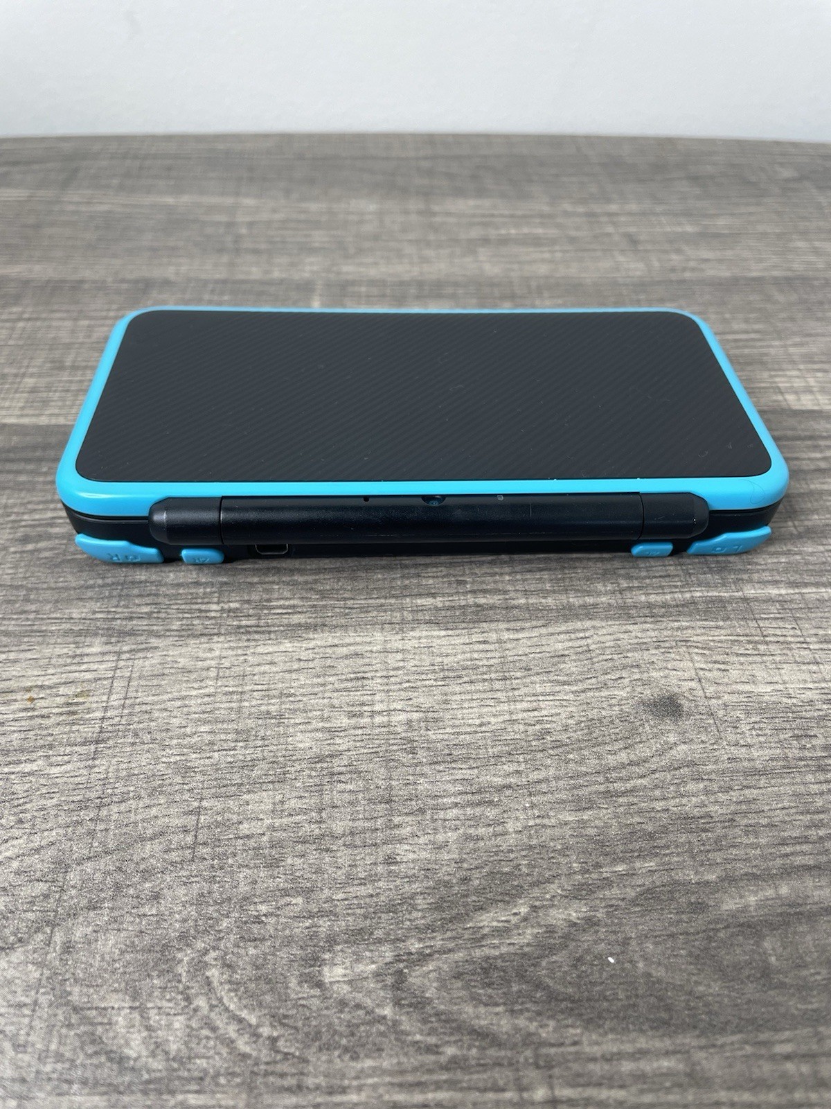Nintendo 2DS XL Console – Black Turquoise