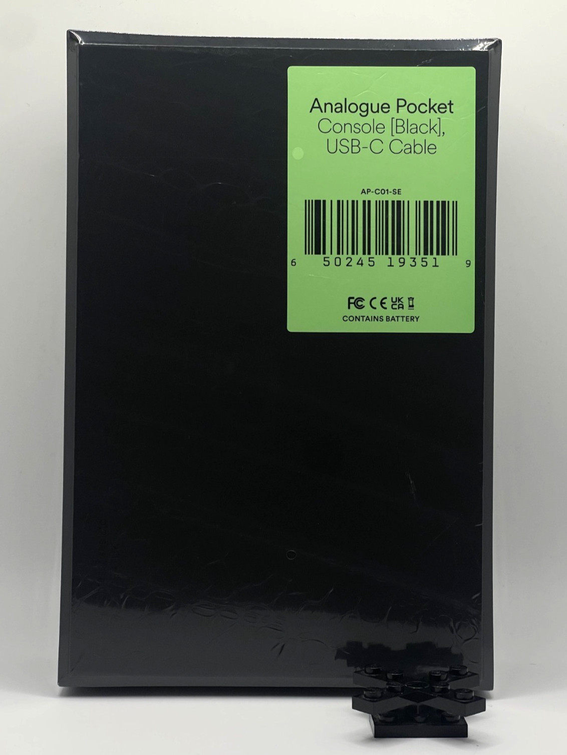 Analogue Pocket Handheld Console [black] AP-C01-SE [mint]