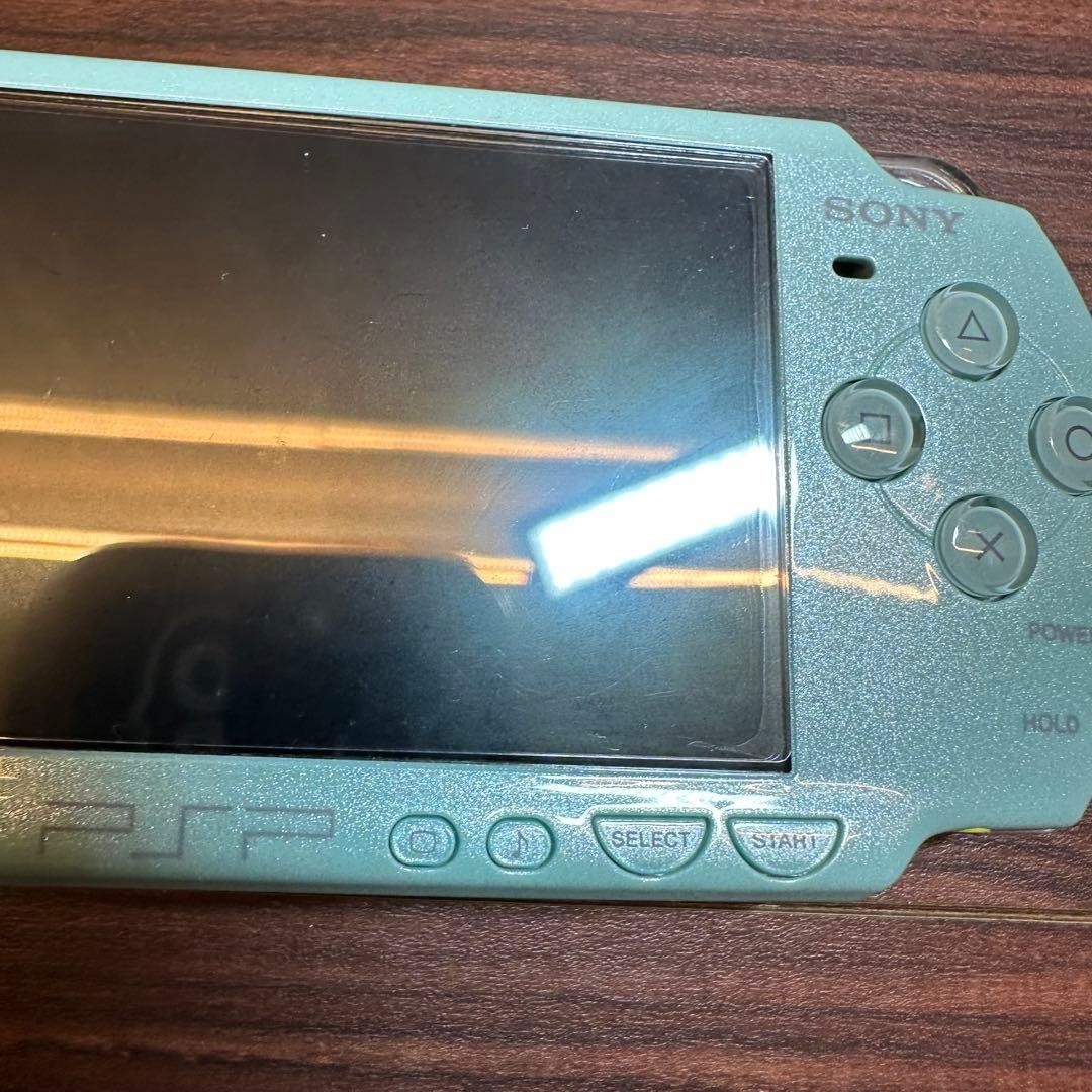 PSP 2000 console, mint green 835 From Japan