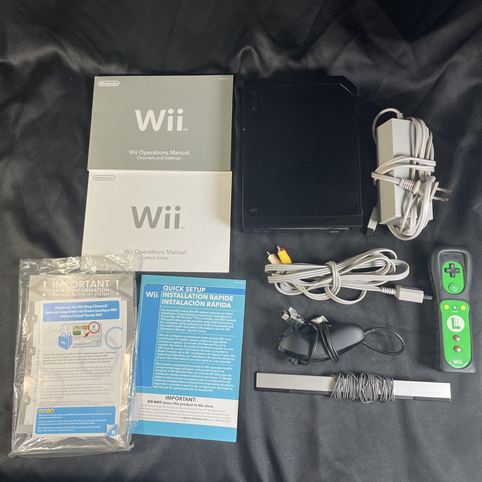 Nintendo Wii Family Edition RVL-101 512MB – Black Tested With Manual Flat Lay