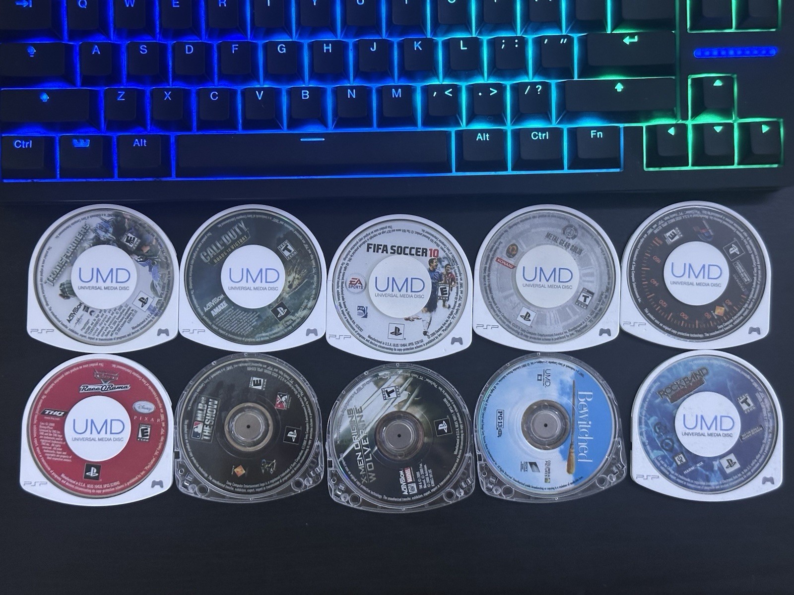 Sony PSP-2001 White Darth Vader Special Edition | 10 UMD’s | PSP – HDMI Convert