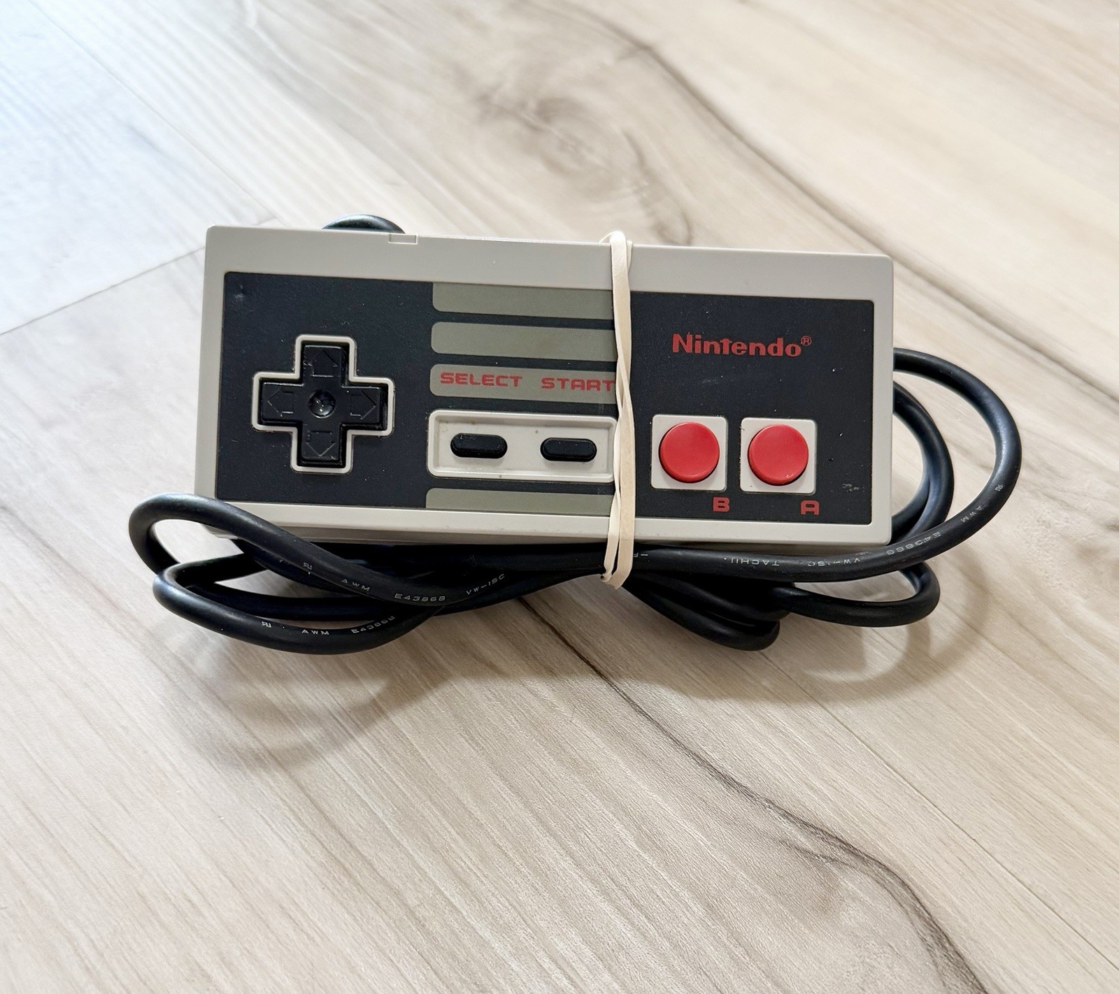 Original Nintendo NES Bundle W/ Controller + 7-Games – Tested