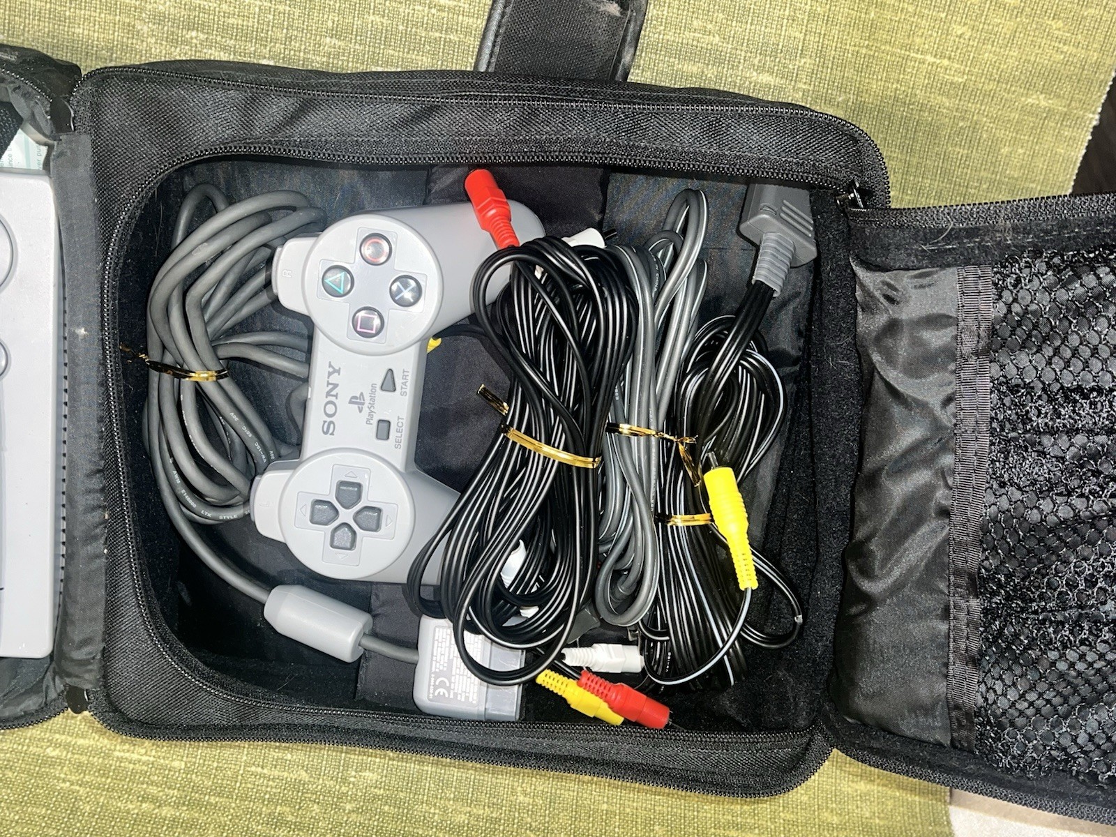 Sony PS1 Original Console System Bundle – 1 controller 11 Games Read Descriptio