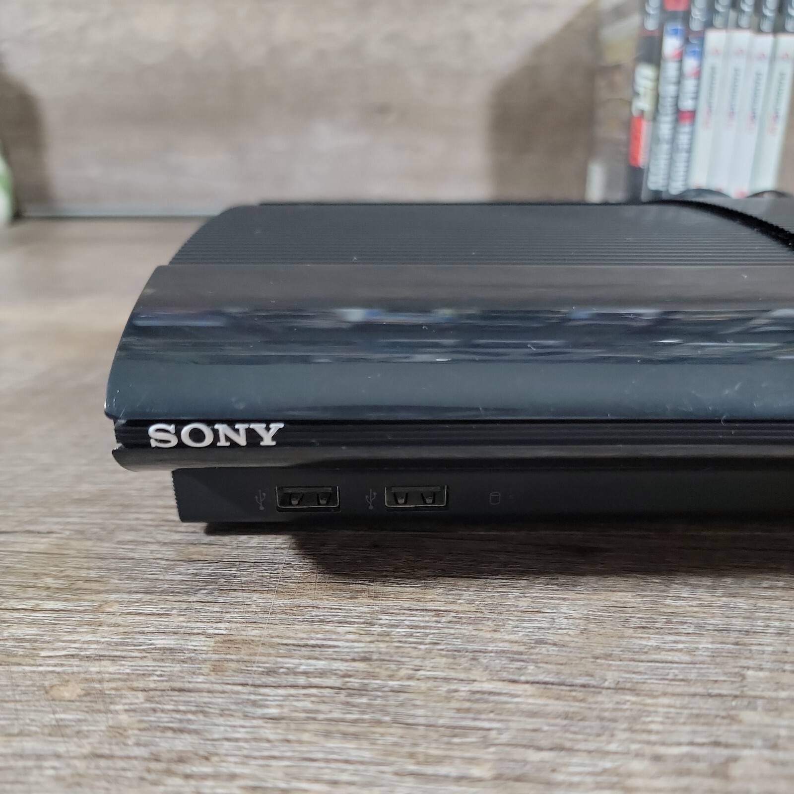Sony PlayStation 3 Super Slim PS3 Console CECH-4001B Bundle WORKS No controllers