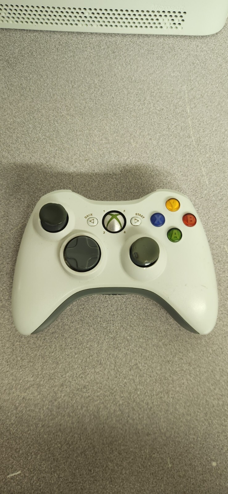 Microsoft Xbox 360 Pro System Bundle 60GB White Console W/ Power Cord Controller