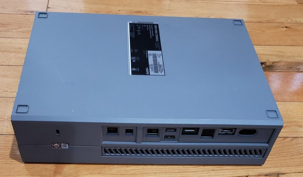 Xbox One Call of Duty Advanced Warfare 1TB Console, Disc Tray Issue, *READ