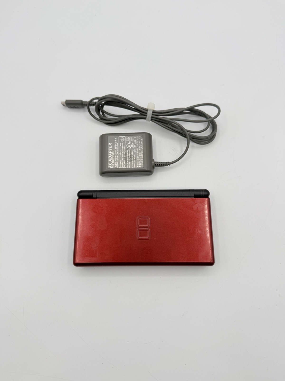 Nintendo DS Lite USG-001 Red/Black Handheld Console w Charger
