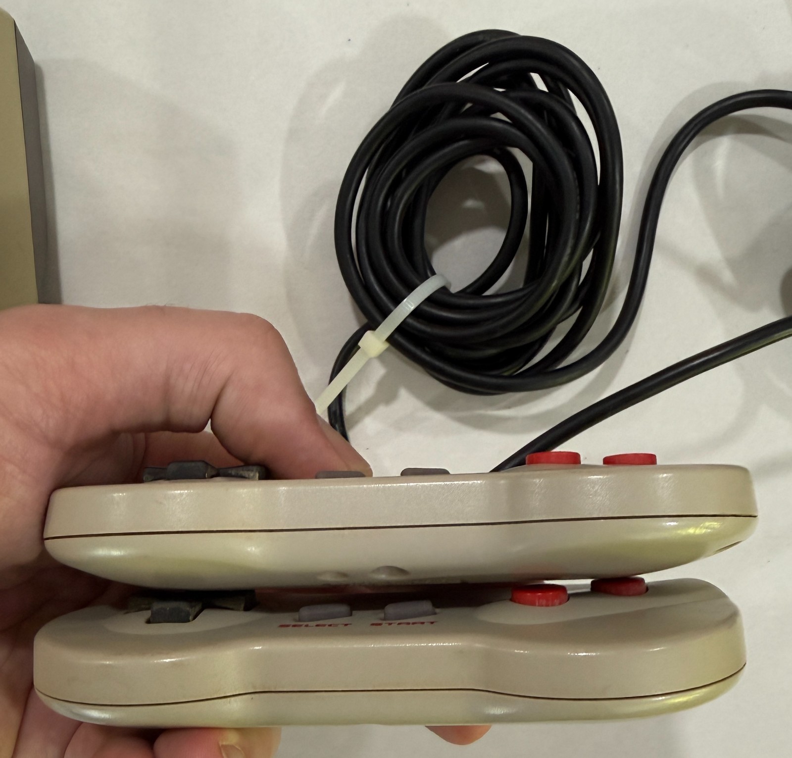 Nintendo NES-101 Top Loader – Working – Cables + Dog Bone Controllers – Deck