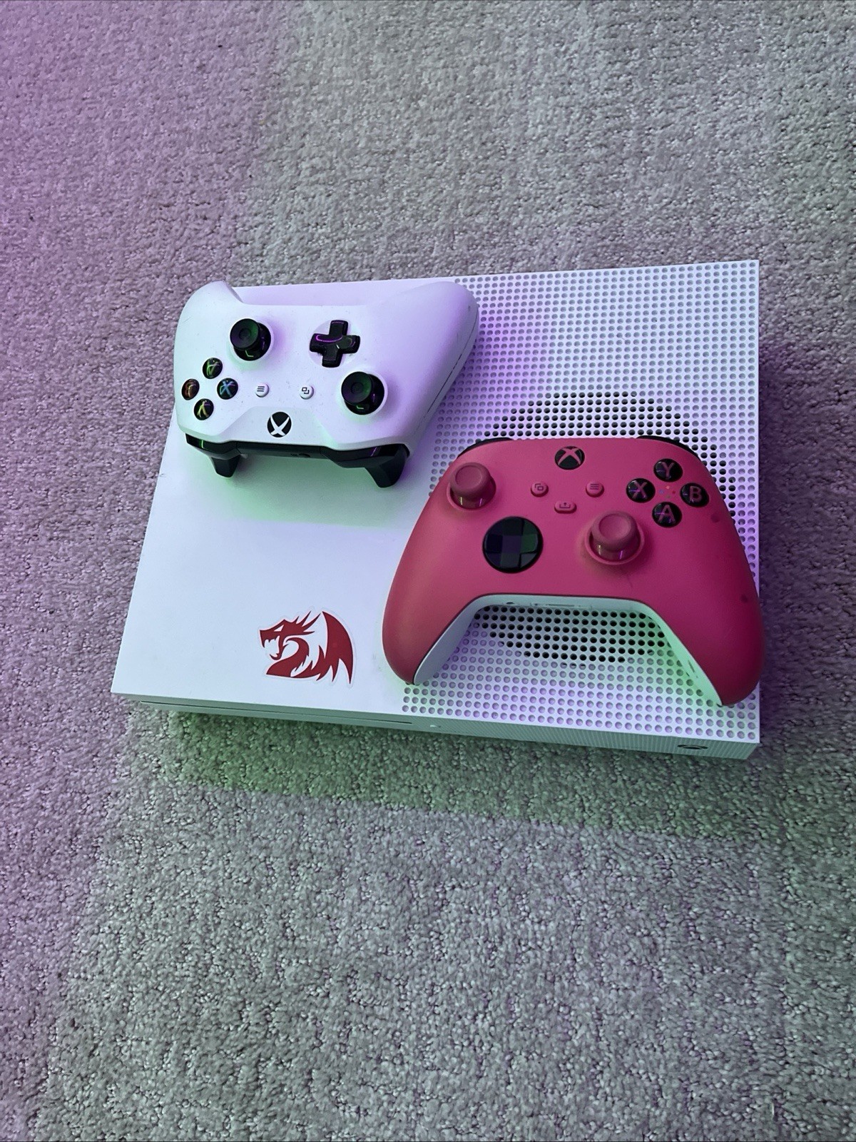 Microsoft Xbox One S White Home Console w/ Wi-Fi, HDMI, USB-A, 2 Controllers
