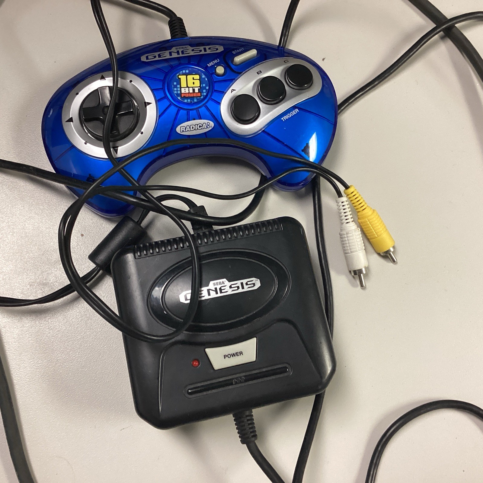2003 Radica Sega Genesis Plug & Play TV Game 6-In-1 Works Great