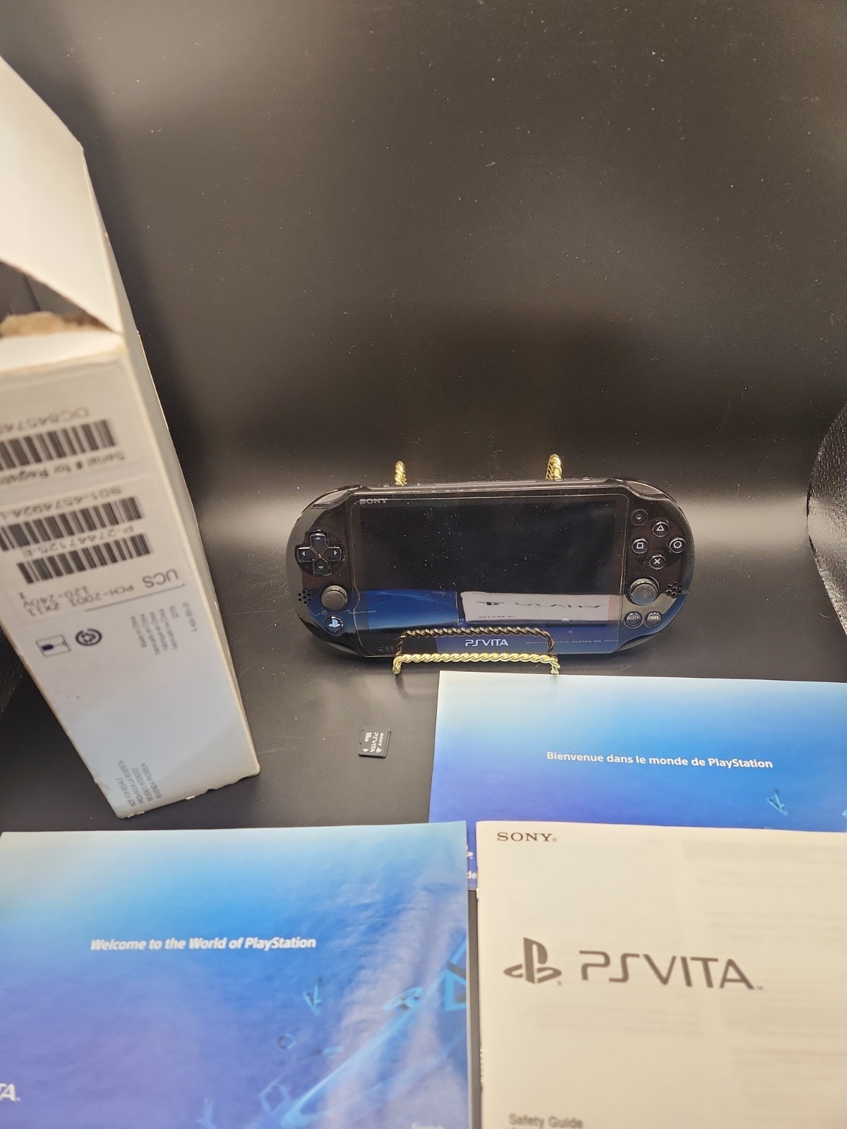 Sony PlayStation Vita PCH-2001 Black Gaming Handheld With 16B Memory Card Box