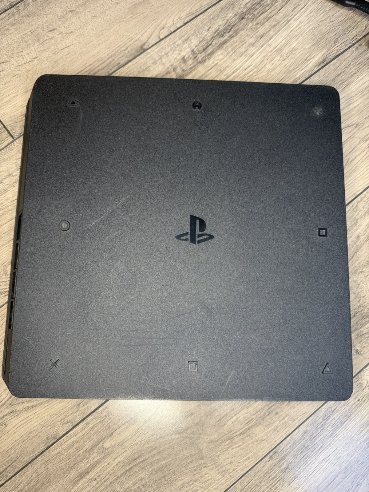 Sony PlayStation 4 Slim 1TB CUH-2215B Console Tested Works