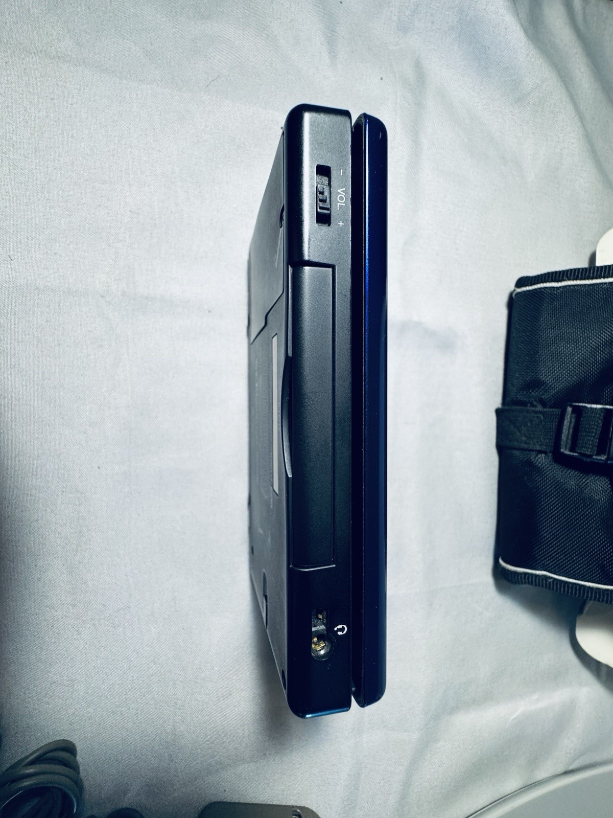 Nintendo DS Lite USG-001 Blue Handheld System w/ Charger, Case, Touch Screen