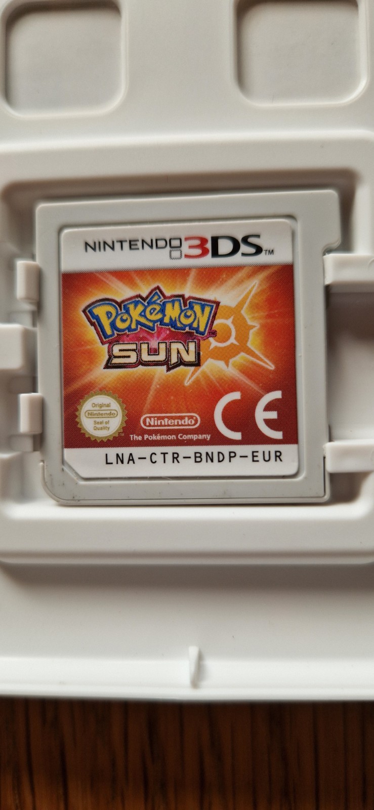 Nintendo 3DS Handheld System – Aqua Blue + Pokémon Sun (Fr Box)