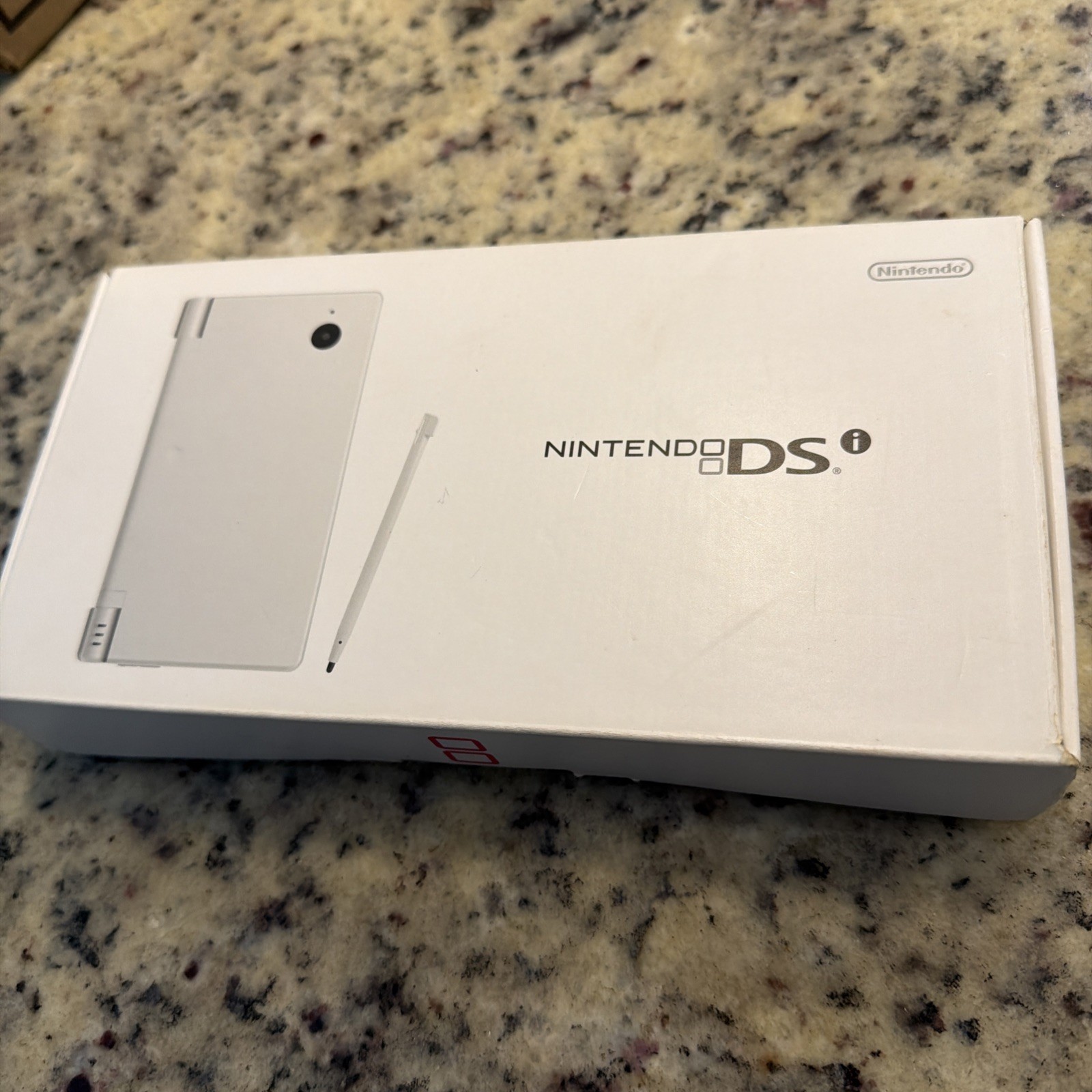 Nintendo DSi White Console Box Stylus Charger Games Games Games