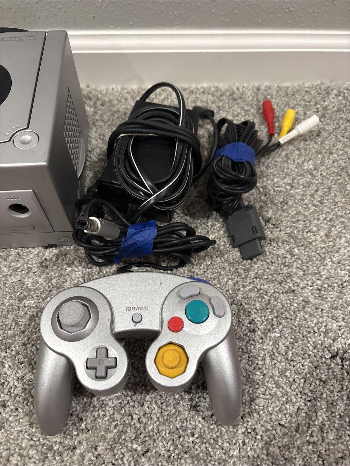 Nintendo GameCube Console Bundle (Platinum Silver) w/ Controller + Cords DOL-001