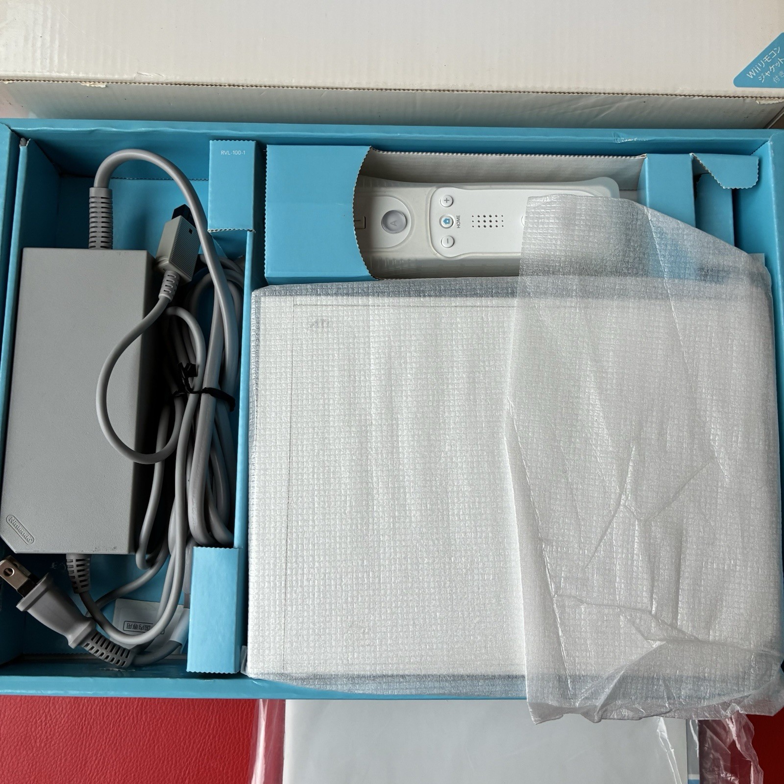 Nintendo Wii Console CIB (EXCELLENT) RLV001 – JPN w/ 3 classic games (NTSC-J)