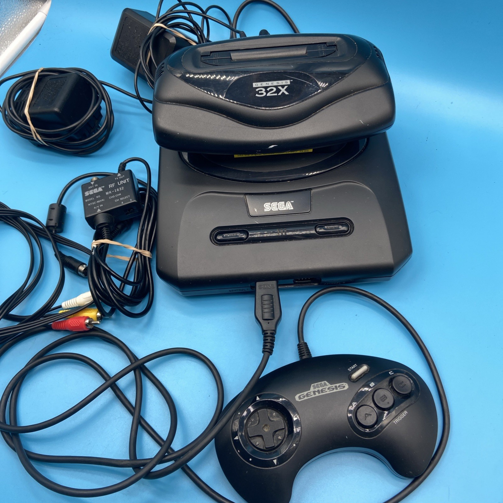 Sega Genesis Model 2 & RARE Sega 32X Add On Bundle WORKING / TESTED