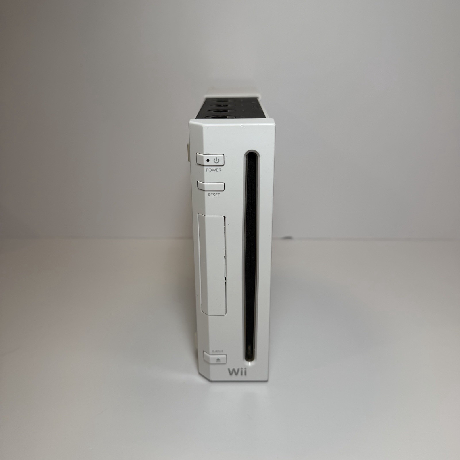 Nintendo Wii Video Game Console Only System RVL-001 White For Parts Or Repair
