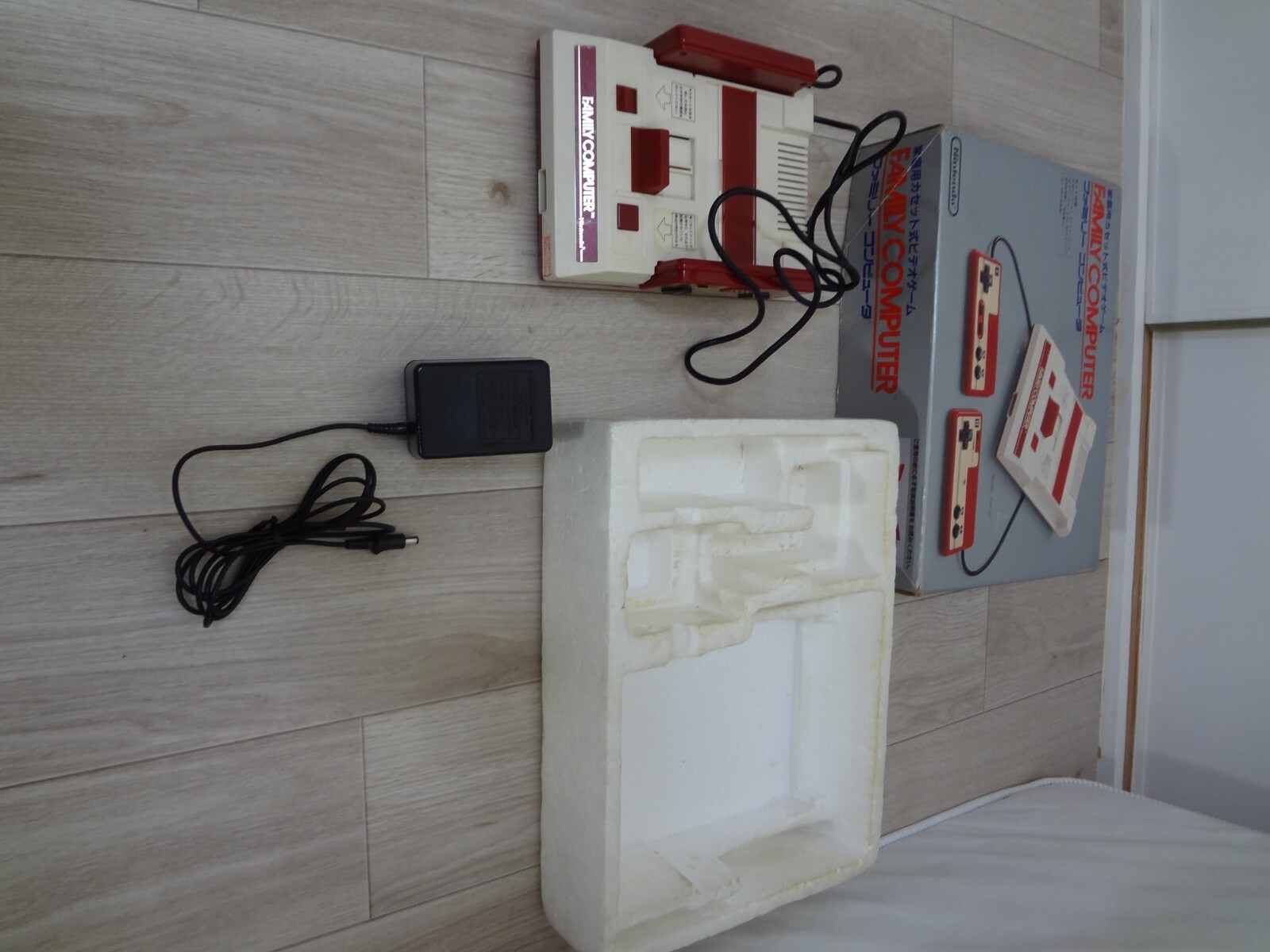 Nintendo Famicom NES Console Boxed Family Computer FC Tested Work 4