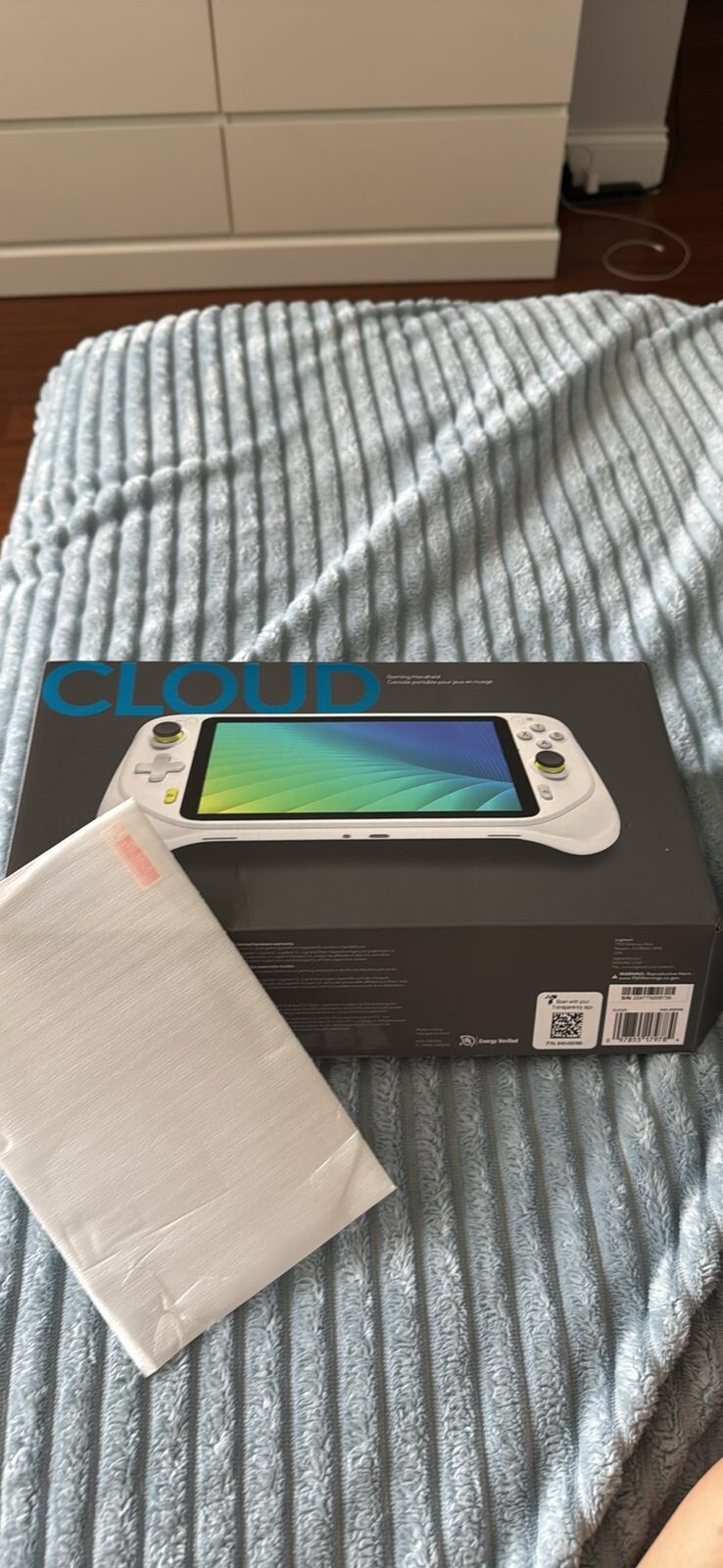 Logitech – G CLOUD Gaming Handheld Console – White