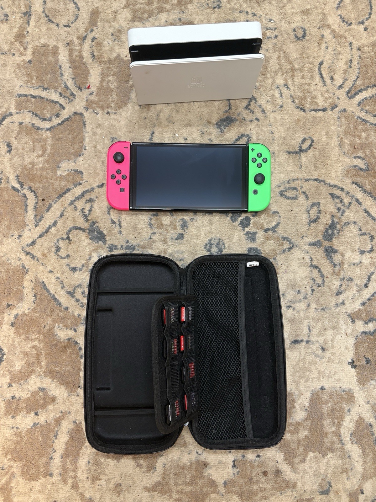 64G Nintendo Switch OLED + Bundled Items