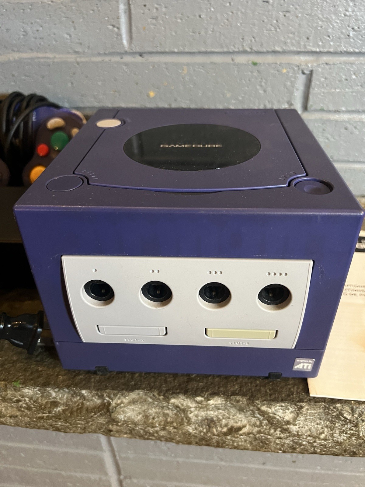 Nintendo GameCube Console Bundle – Indigo with 2 controllers Instructions