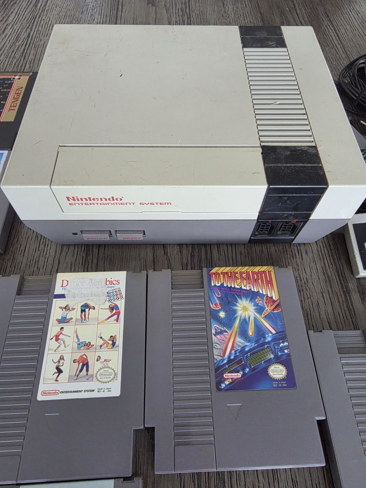 Nintendo Entertainment System Console Bundle with 10 Games NES Lot – Tested