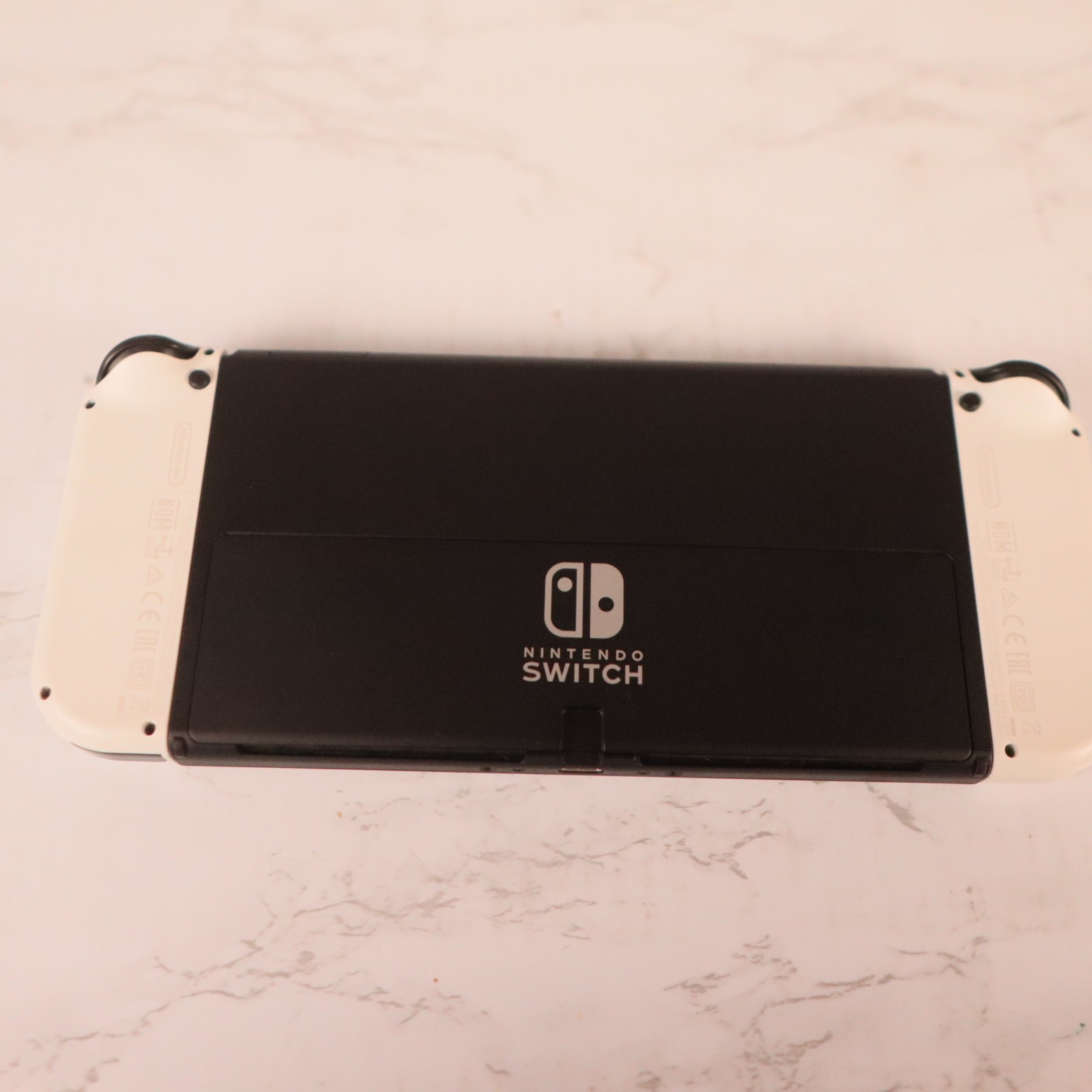 Nintendo Switch – OLED Model with White Joy-Con, Dock, and Charger