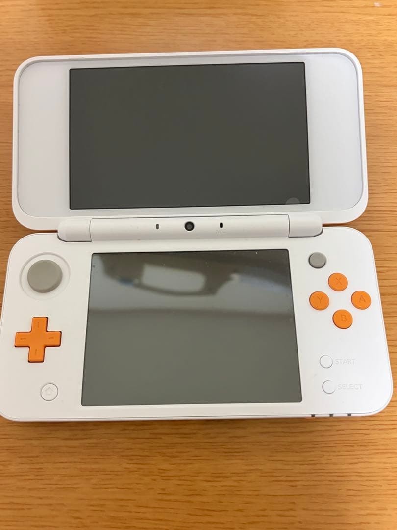3DS/2DS/DS New 2Ds Ll White/Orange Body Japan