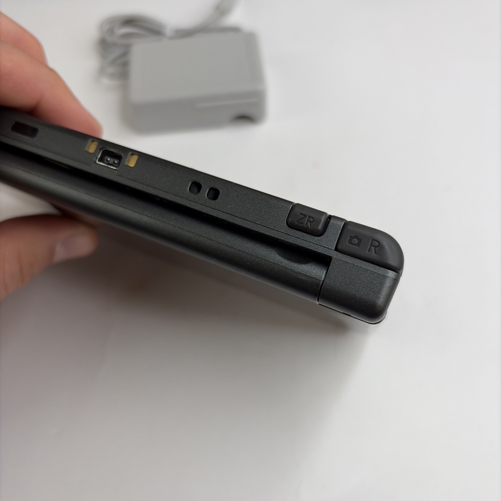 NICE! New Nintendo 3DS XL Gray Black Console Charger Stylus US Version