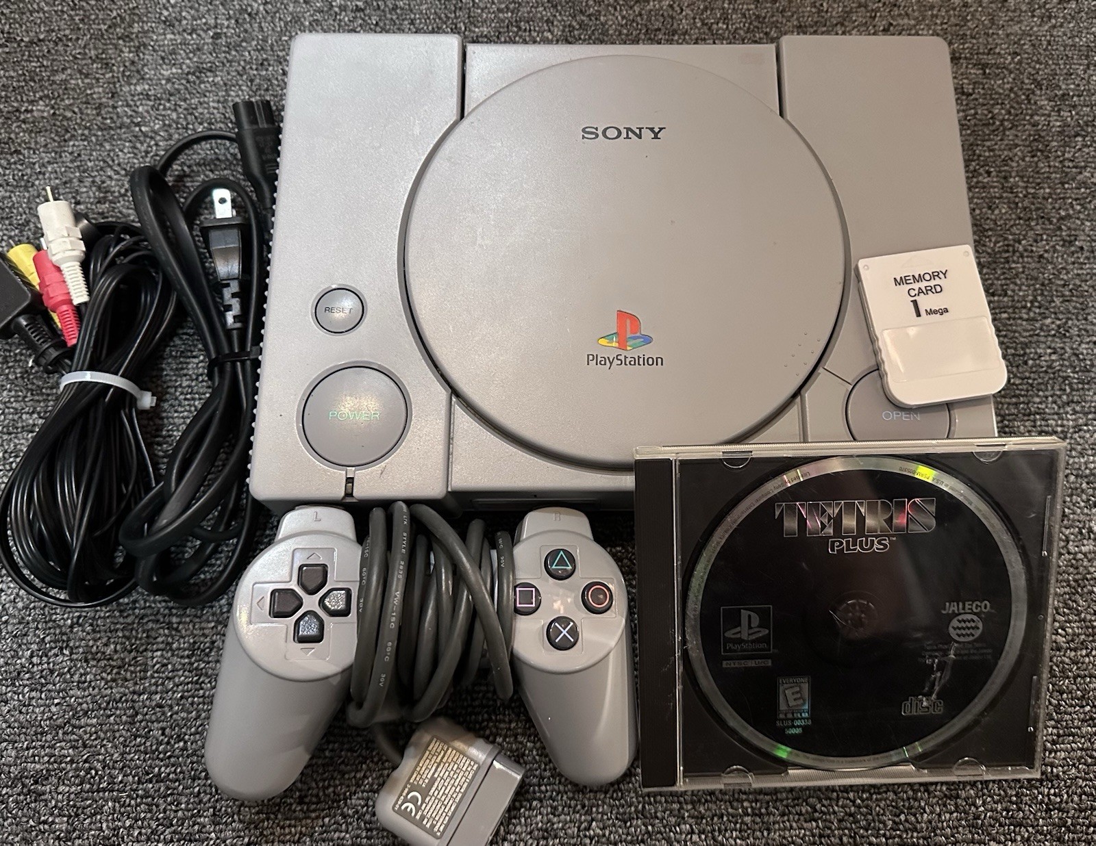 PlayStation 1 Console Bundle w/ Tetris Plus & Controller
