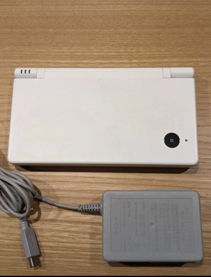 Nintendo DSi Game Console White Tested NTSC-J from Japan – Used