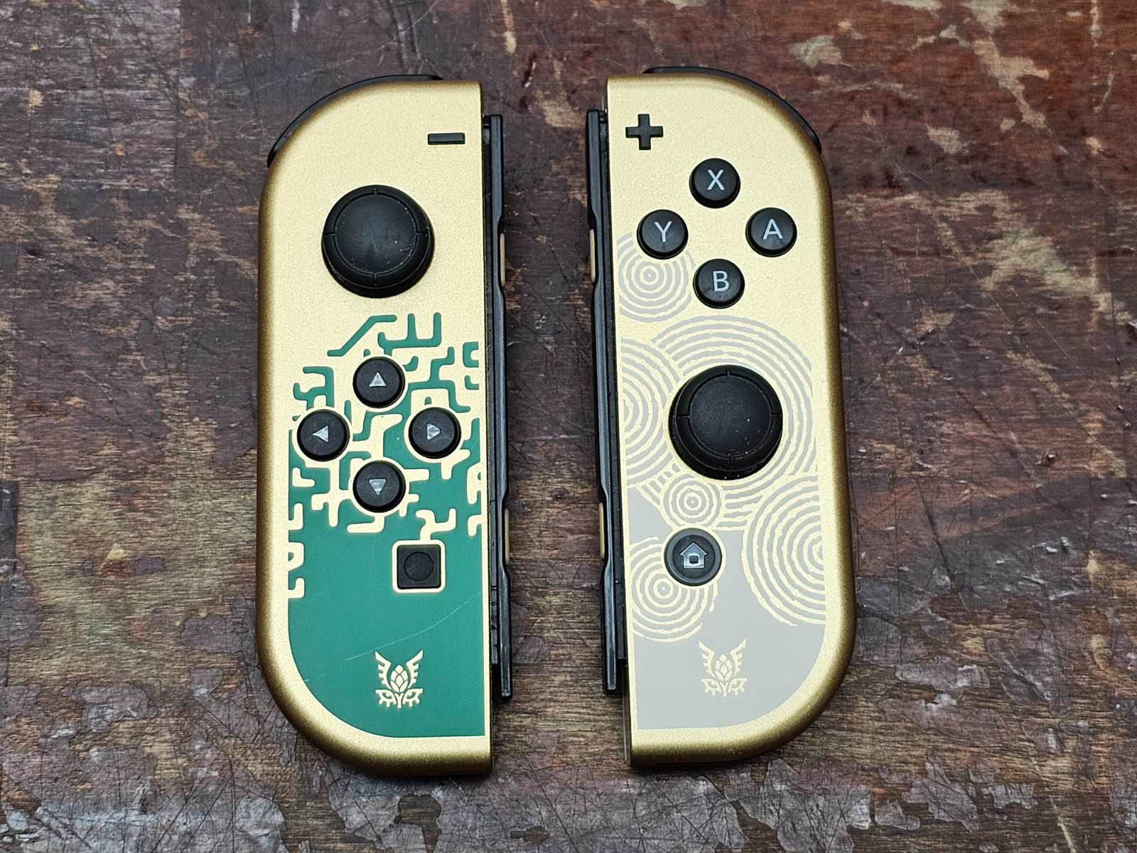 Nintendo Switch OLED The Legend of Zelda Tears of the Kingdom Edition No Charger