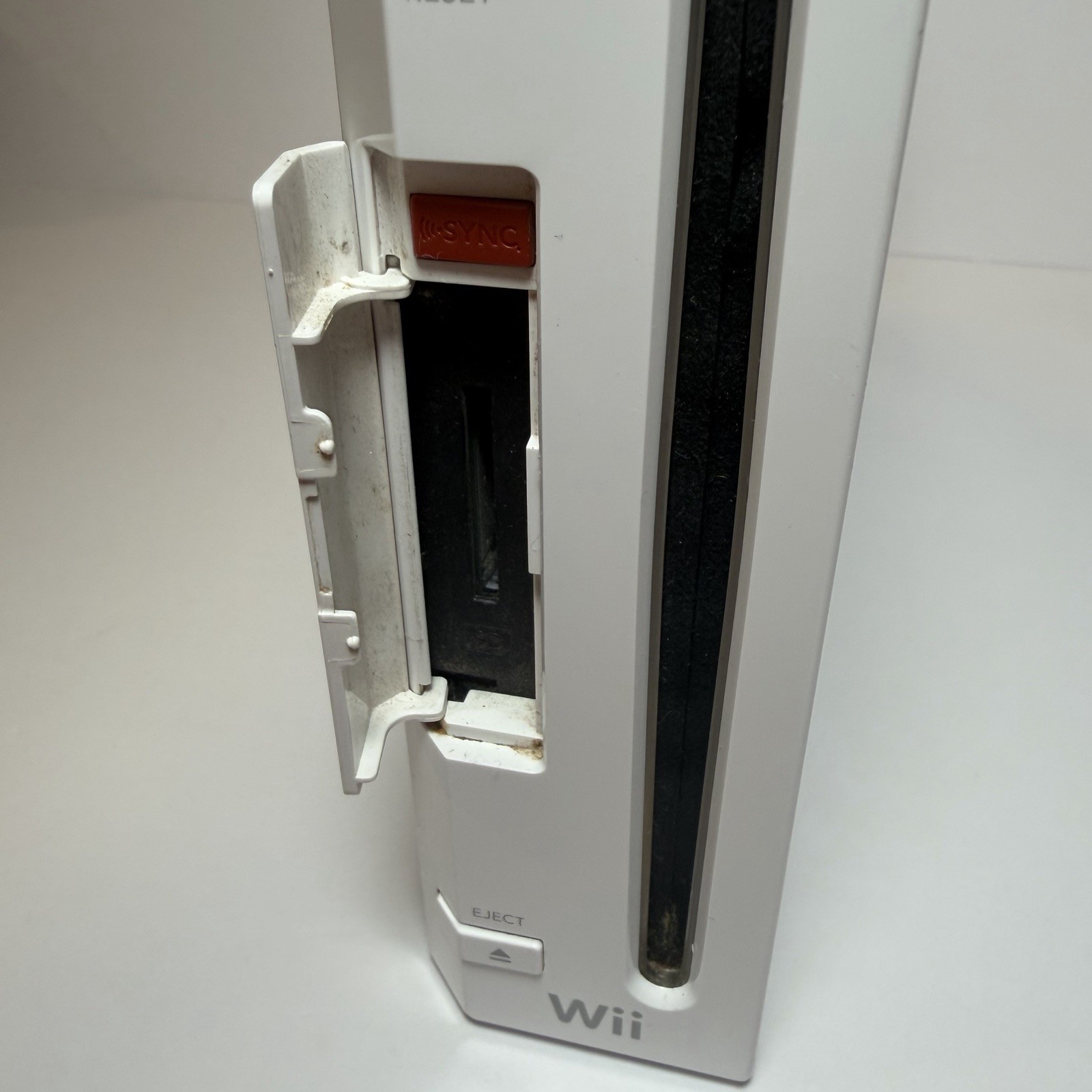 Nintendo Wii Video Game Console Only System RVL-001 White For Parts Or Repair