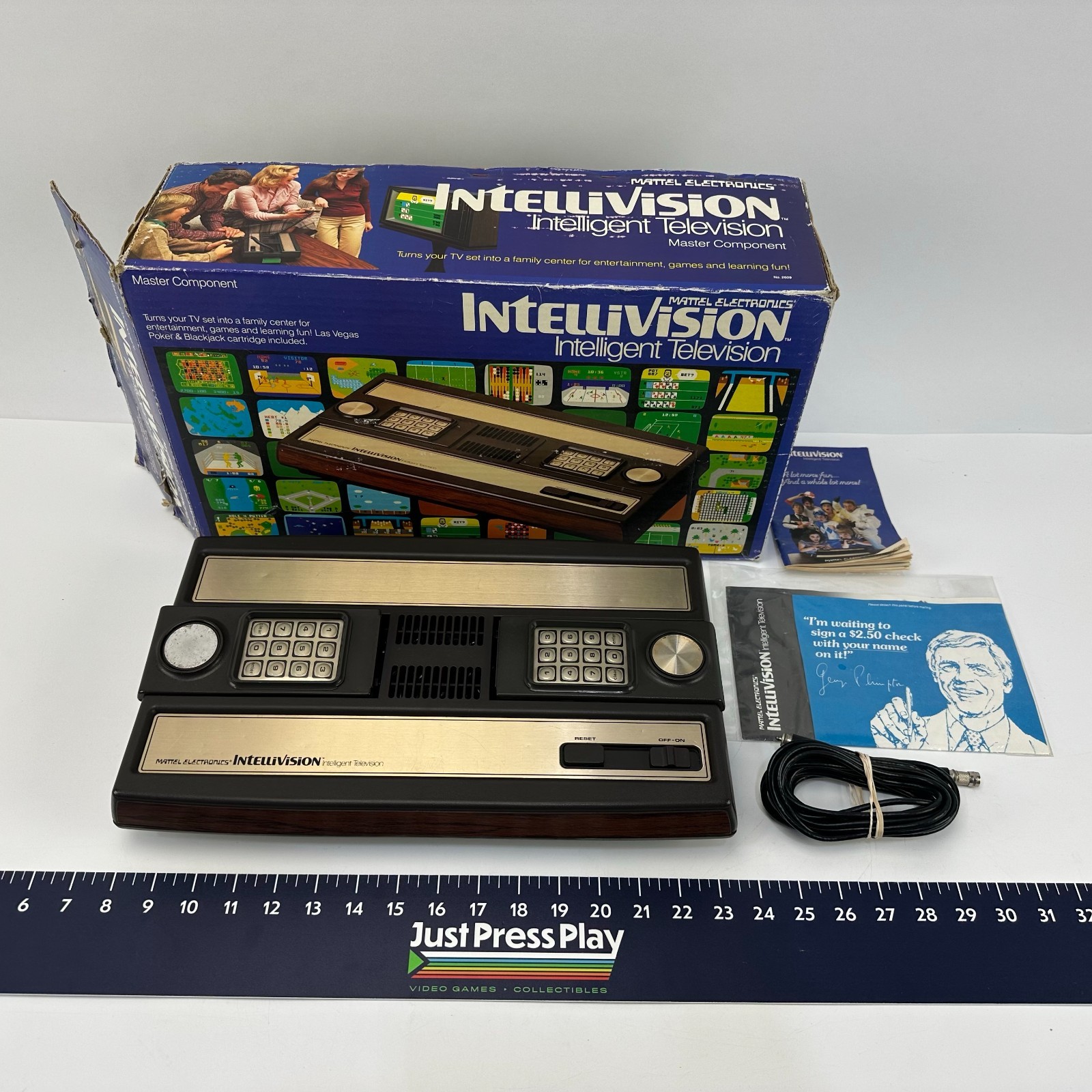 Mattel Electronics Intellivision Master Component Tested Working CIB