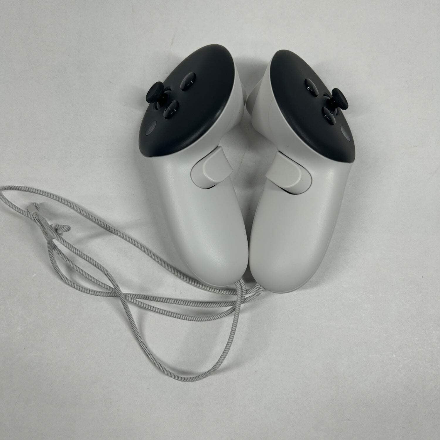 Meta Quest 3S 128GB Standalone All-in-One VR Headset P97